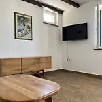 Maslina Villa *