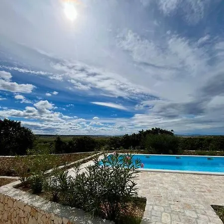 Vila Maslina