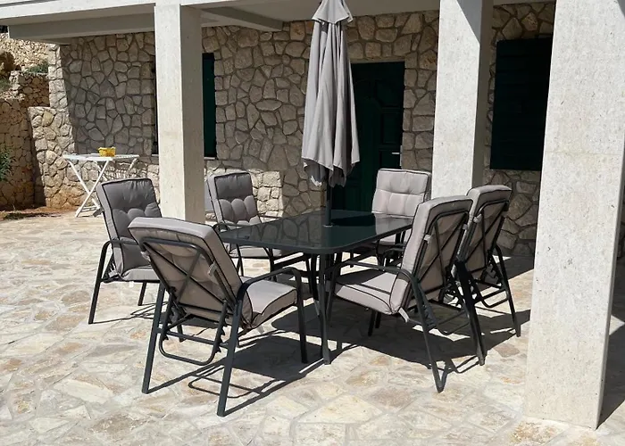 Villa Maslina Novalja